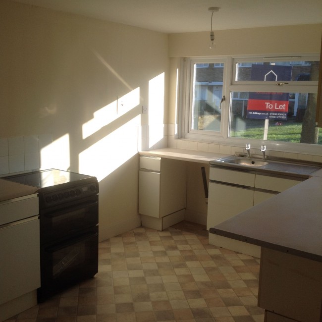 Langdale Close, Bletchley, Milton Keynes, Buckinghamshire - Photo 5